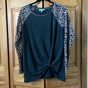 She + Sky small thin sweater